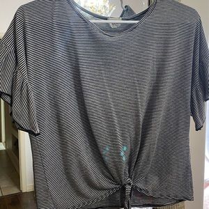 Black and white flowie tank top